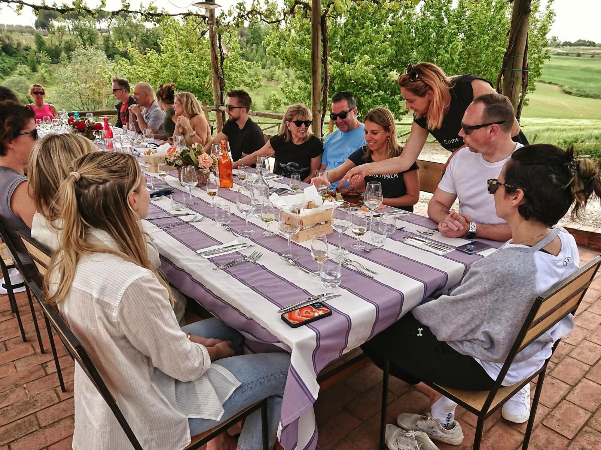 Agriturismo Fattoria Santa Vittoria Pozzo  Екстер'єр фото